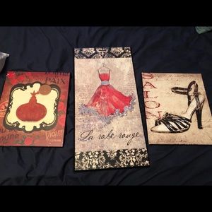 Thin wooden art pieces
